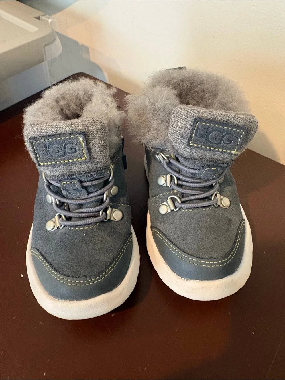 UGG Kids' Obie Waterproof Boot Toddler size 6 Winter Shoes Warm Blue Gray zipper
